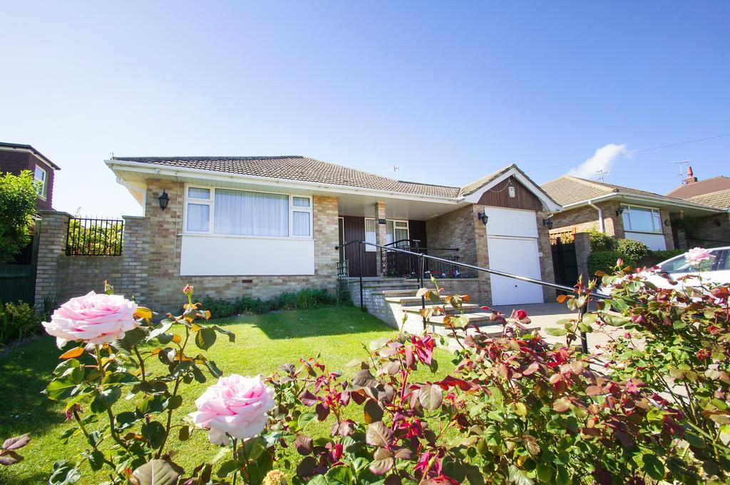 Dean Court Garden - Parking - By Brighton Holiday Lets Екстериор снимка