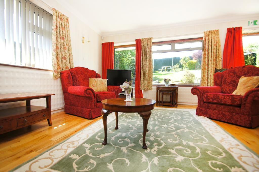 Dean Court Garden - Parking - By Brighton Holiday Lets Екстериор снимка